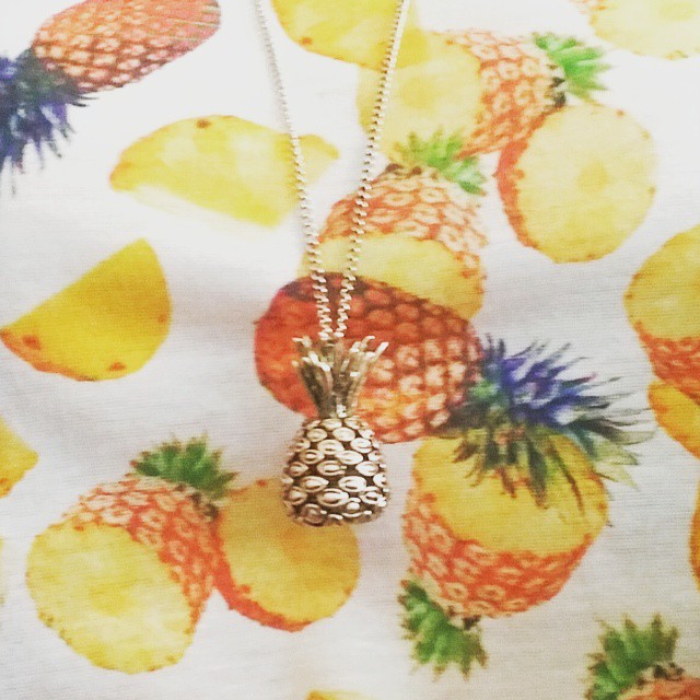 Finally found the perfect summer top to fit my necklace!🍍🍍🍍🍍#pineappleseverywhere #didyousaypineapple #somuchwin
